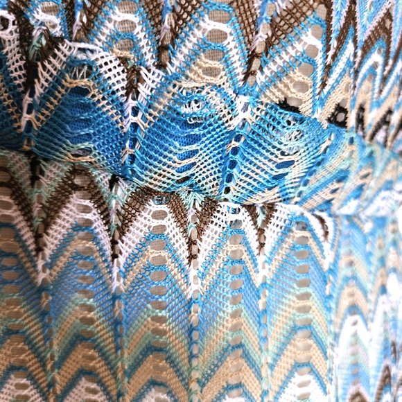 Size M Vintage 1990s Lace Bargello Blouse or Cover Up - Picture 7 of 9